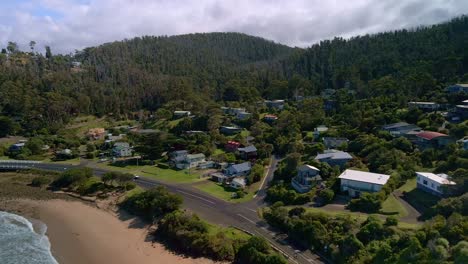 Aerial-view-of-Great-Ocean-Road-town-of-Separation-Creek-with-holiday-homes-and-coastal-real-estate,-Victoria,-Australia