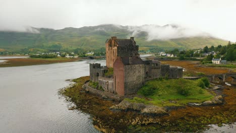 Donan-Island-Castle-Dornie-Schottland-Vereinigtes-Königreich