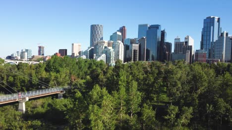 Downtown-Calgary,-Alberta,-Canada-skyline