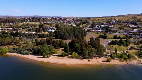 Uferstadt-Jindabyne-Im-Südosten-Von-New-South-Wales,-Australien