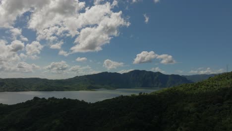Lake-of-Presa-de-Valdesia-dam