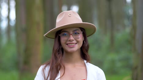 Charming-smile-of-a-young-Ecuadorian-girl-in-a-hat