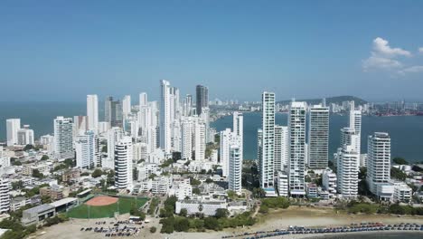Wide-angle-drone-shot-of-Cartagena-coastal-cityscape,-Colombia