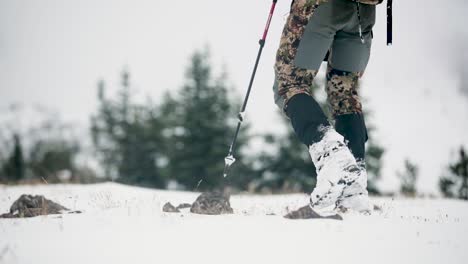 Archery-Bow-Elk-Hunting-in-the-snow-in-Montana-in-October-in-the-snow