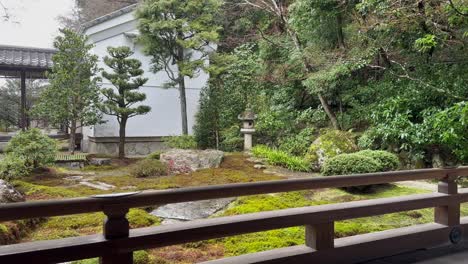 Paisaje-Natural-Del-Templo-Nanzen-ji-En-Kyoto,-Japón