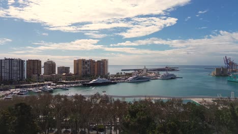 Malaga-Spanien-Luftaufnahme-4k-Drohne-Videomaterial-Marina-Hafen-Südspanien-Mittelmeer