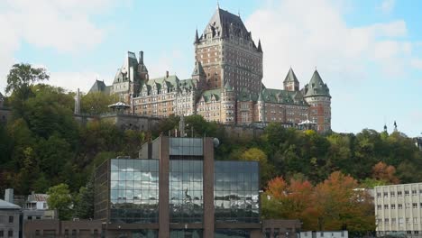 Quebec-city-sky-line-during-the-fall-of-2017