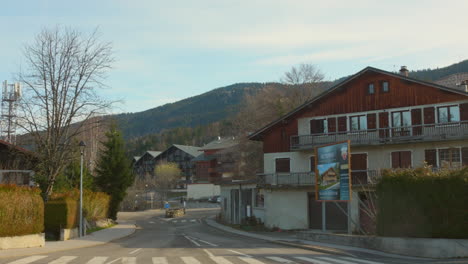 Pan-shot-at-Village-in-The-French-Alps---Les-Carroz-in-France