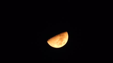 Close-up-moon----off-moon-