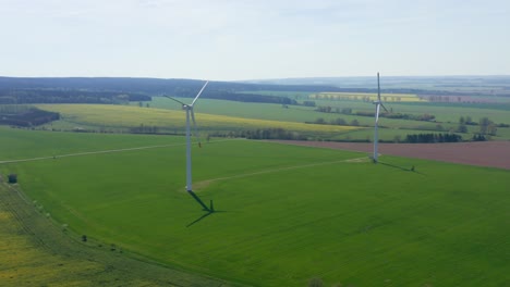 Panoramalandschaft-Der-Windkraftanlage-Für-Alternative-Energie