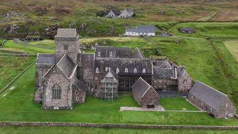 Drone-Shot-of-Iona-Abbey-and-Nunnery,-Ancient-Landmark-of-Island,-Scotland-UK