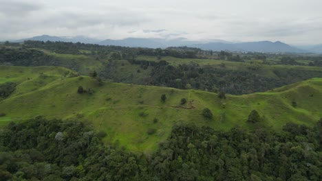 Fyling-over-the-lush-mountain-ridges-near-Filandia-in-the-Quindío-department-of-the-Coffee-Axis-in-Colombia