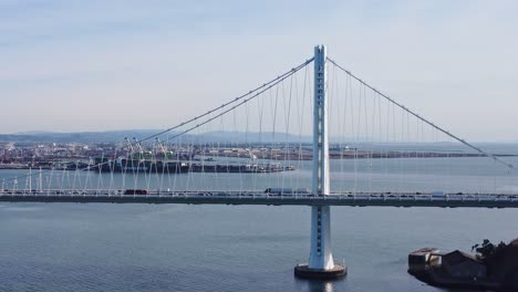 Aufsteigende-Luftaufnahmen-Der-San-Francisco-Bay-Bridge