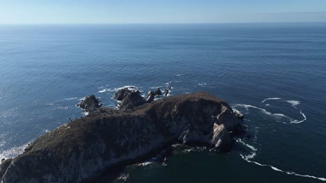 Erkundung-Des-Huatulco-Nationalparks-Und-Seiner-Küstenschönheit-Durch-Drohnenaufnahmen