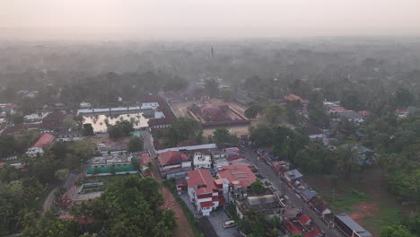 kerala-famous-temple-aerial-view-vaikom-mahadeva-temple_vaikom-town-and-backwaters