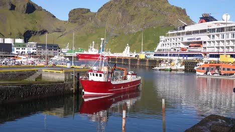 Vestmannaeyjar,-Iceland