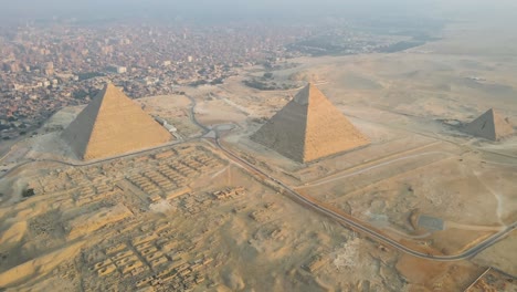 Die-Großen-Pyramiden-Von-Gizeh,-Das-Pyramidenplateau-Und-Die-Sphinx-In-Ägypten-Vermitteln-Ein-Tiefes-Gefühl-Von-Ehrfurcht-Und-Staunen-Und-Repräsentieren-Das-Bleibende-Erbe-Alter-Zivilisationen-Und-Menschlichen-Einfallsreichtums