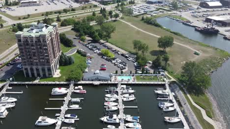 Aerial-shot-of-luxury-hotel-docks