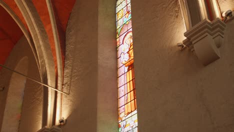 Interior-Of-Church-Notre-Dame-de-la-Nativité-In-Les-Gets,-France