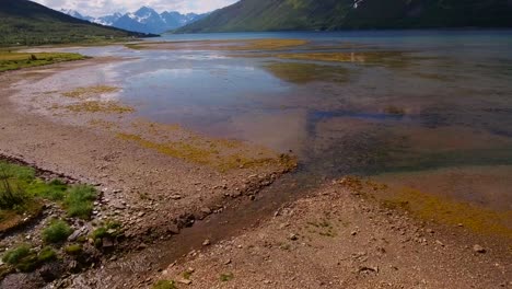 Luftaufnahme-Eines-Fjords-Im-Norden-Norwegens