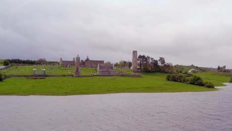 Aerial-dolly-of-Clonmacnoise-from-the-banks-of-River-Shannon