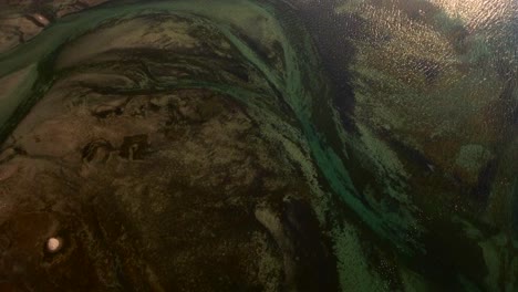 Luftaufnahme-Eines-Flussdeltas