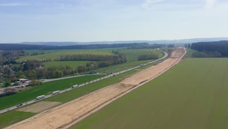 Straßenbau-Von-Oben:-Luftaufnahmen-Vom-Autobahnbau-In-Tschechien