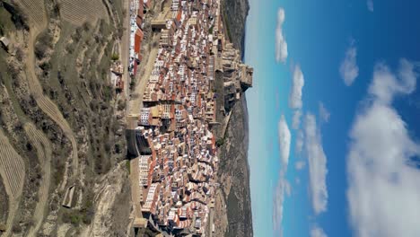 Vista-De-Drone-De-La-Ciudad-De-Morella