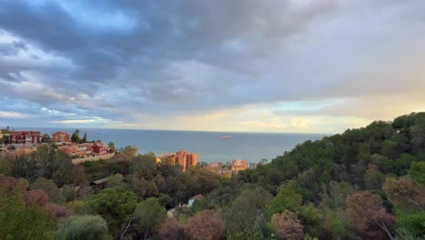 Mar-Mediterráneo-De-Alborán-Y-Ciudad-De-Málaga-En-España-Visto-Desde-El-Punto-De-Vista-Superior