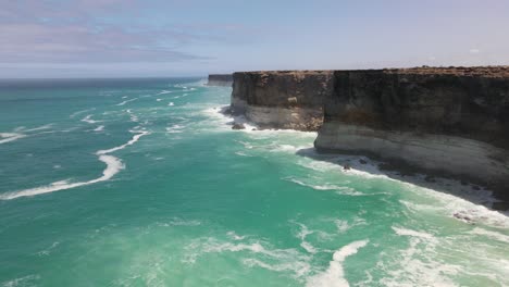 Drone-aerial-rising-with-pan-over-the-Great-Australian-Bight-showing-crashing-waves