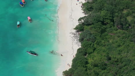 Aerial-view-of-white-sandy-beach-and-turquoise-ocean-in-zanzibar-at-sunny-day,Summer-concept,-Tanzania