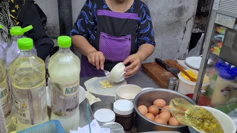 Mit-Einem-Michelin-Stern-Ausgezeichnetes-Straßenessen-In-Chiang-Mai,-Thailand