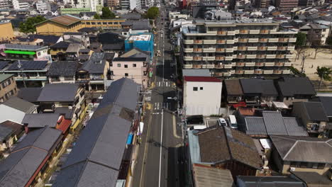 Above-View-Of-Road-Streets-In-Downtown-Kyoto,-Japan