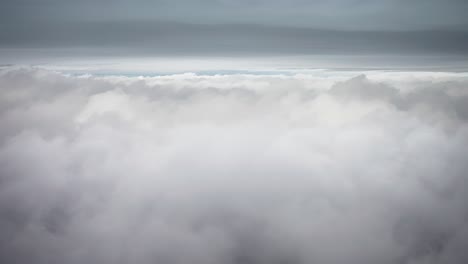 Volando-Por-Encima-De-Las-Nubes.-Vídeo-De-Paralaje