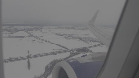 British-Airways-Flugzeug-Landet-In-München-Nach-Wintersturm