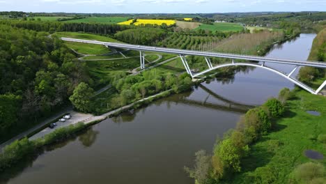 Viaduct-over-Mayenne-river-in-Chateau-Gontier-countryside,-France