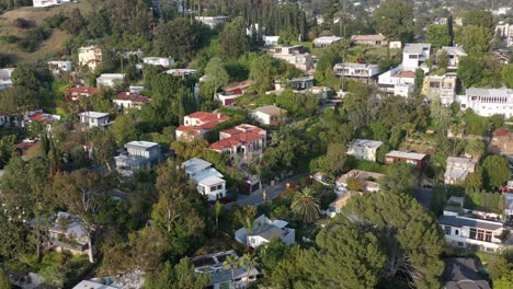 Luftaufnahme-Der-Teuren-Häuser-Am-Hang---Hollywood-Dell,-Kalifornien