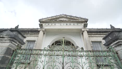 barbados-free-library-established-with-gate-close