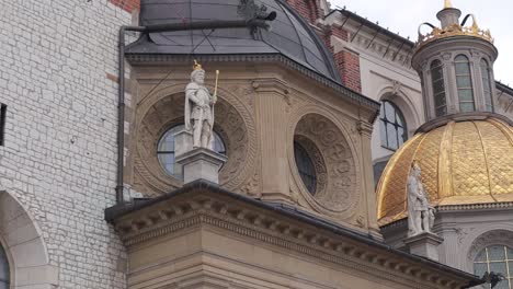 Close-Up-View-for-Wawel-Royal-Castle-in-Krakow,-Poland