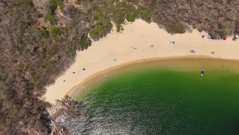 Bahía-De-Órgano-En-El-Parque-Nacional-Huatulco,-Oaxaca,-México