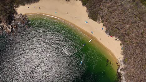 Belleza-Natural-En-La-Bahía-De-Órgano,-Parque-Nacional-Huatulco,-Oaxaca-México