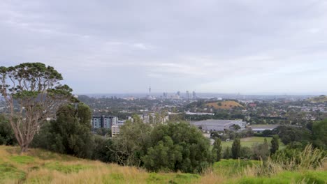 Panoramic-view-of-Auckland,-marvel-towards-New-Zealand-landscape