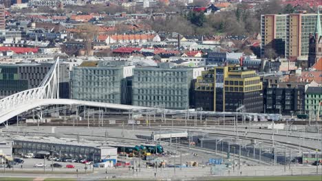 Verschiedene-Zugtypen-Fahren-In-Mehrere-Richtungen-In-Der-Nähe-Des-Osloer-Hauptbahnhofs