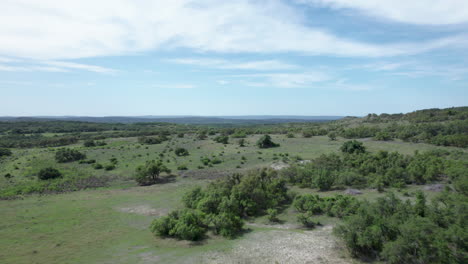 Aerial-view-moving-over-the-hills-of-the-Texas-Hill-Country