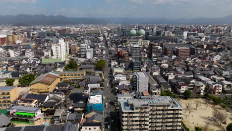 Buildings-And-Streets-In-City-Of-Kyoto-On-Sunny-Day-In-Kansai,-Japan