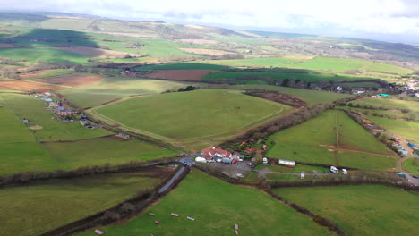 Luftaufnahme-über-Der-Landschaft-Der-Isle-Of-Wight,-Sonniger-Tag,-Großbritannien,-4k