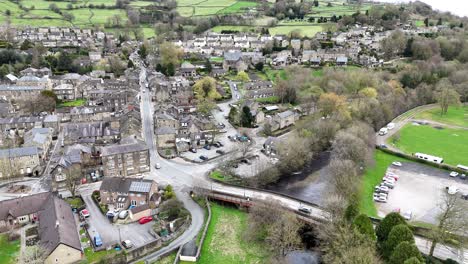 Pateley-Bridge-Town-North-Yorkshire-Großbritannien-Schwenken-Drohne-Luftaufnahme