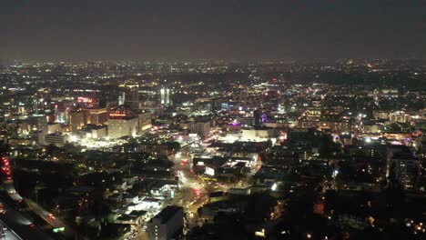 Vista-Aérea-De-Hollywood,-California---Edificios-Y-Tráfico