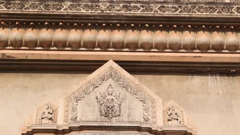Detailed-carved-facade-on-the-Patuxai-Victory-Monument-in-the-center-of-Vientiane,-Laos