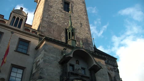 Astronomical-tower-clock-in-old-town-square-of-Prague